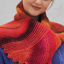 Load image into Gallery viewer, Circular Cowl Knitting Kit
