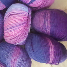 Load image into Gallery viewer, Circular Cowl Knitting Kit