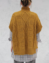 Load image into Gallery viewer, Diamond Tunic Knitting Kit